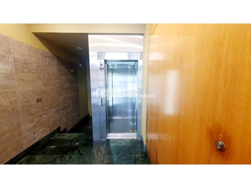 Foto 30f9ac09-fe20-47d3-ab4e-81c89f617e63. Apartamento  de lujo en calle la merced, en Gijón