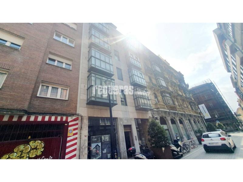 Foto 3af1f620-7d92-4126-ab3e-6deeaeaf1804. Apartamento  de lujo en calle la merced, en Gijón