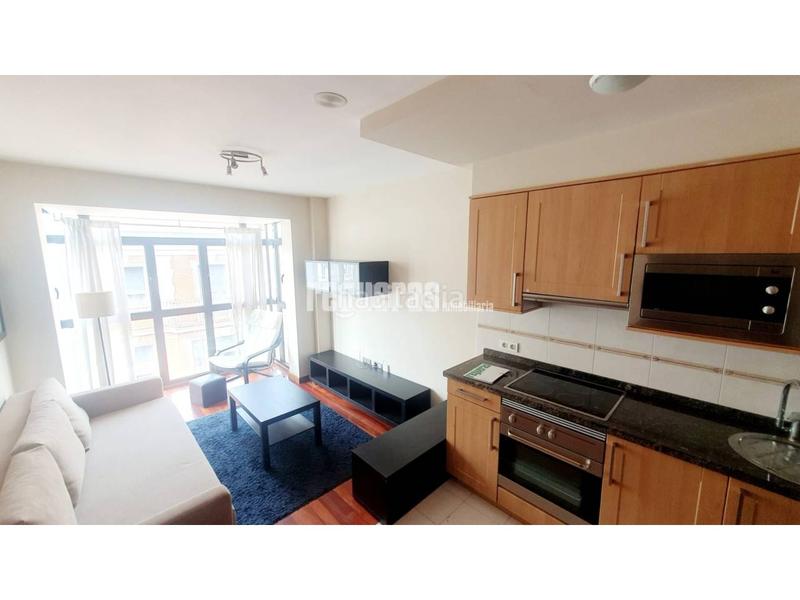 Foto ef279a7d-f325-4fb9-8438-63d56e08d93e. Apartamento  de lujo en calle la merced, en Gijón