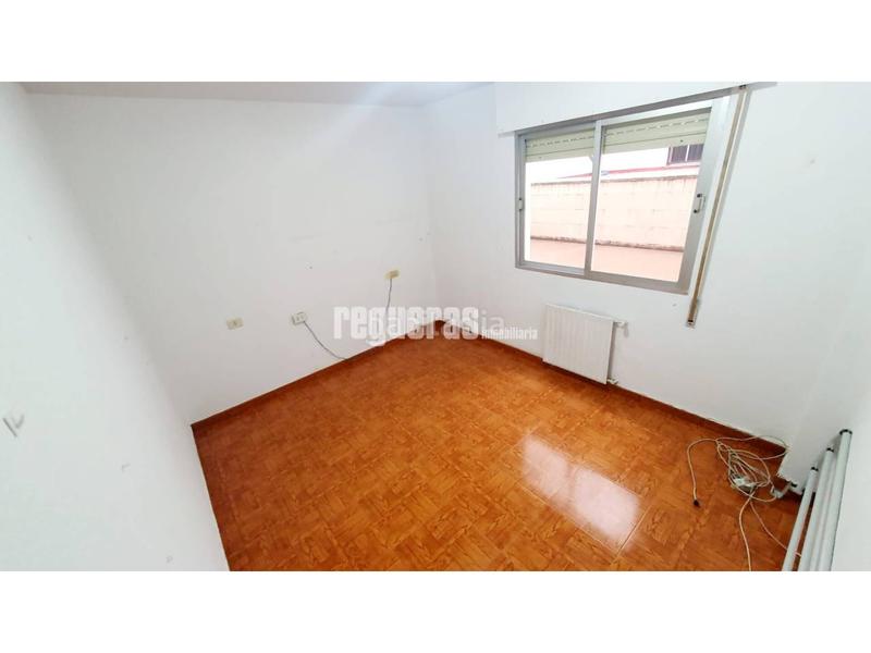 Foto 4f2e0d05-439d-4c9b-a2d6-7959f1192539. Piso  en venta en la calle juan ochoa, en Centro Avilés