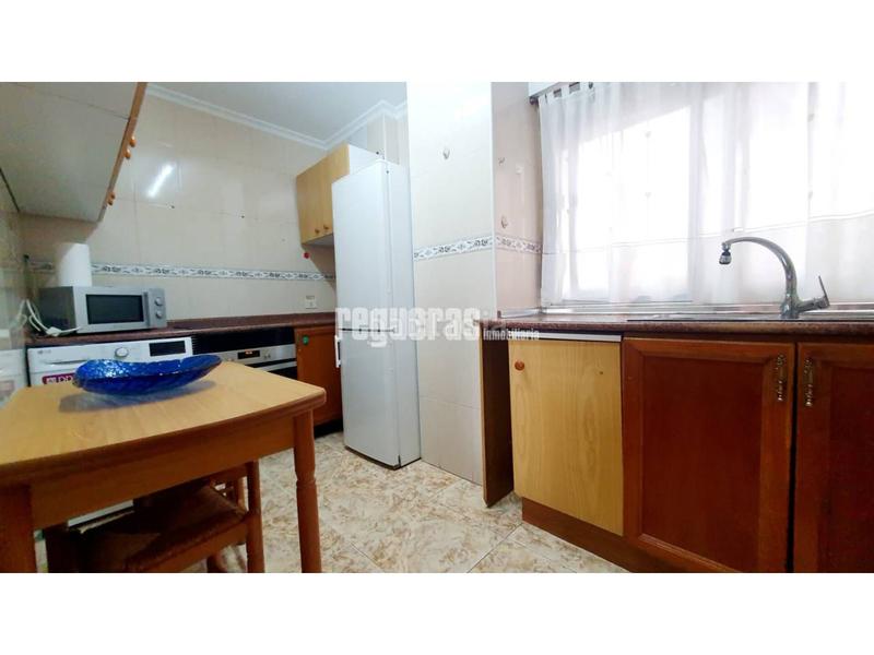 Foto 64bda219-0832-4cbb-b4c4-b7d22895c6cf. Piso  en venta en la calle juan ochoa, en Centro Avilés