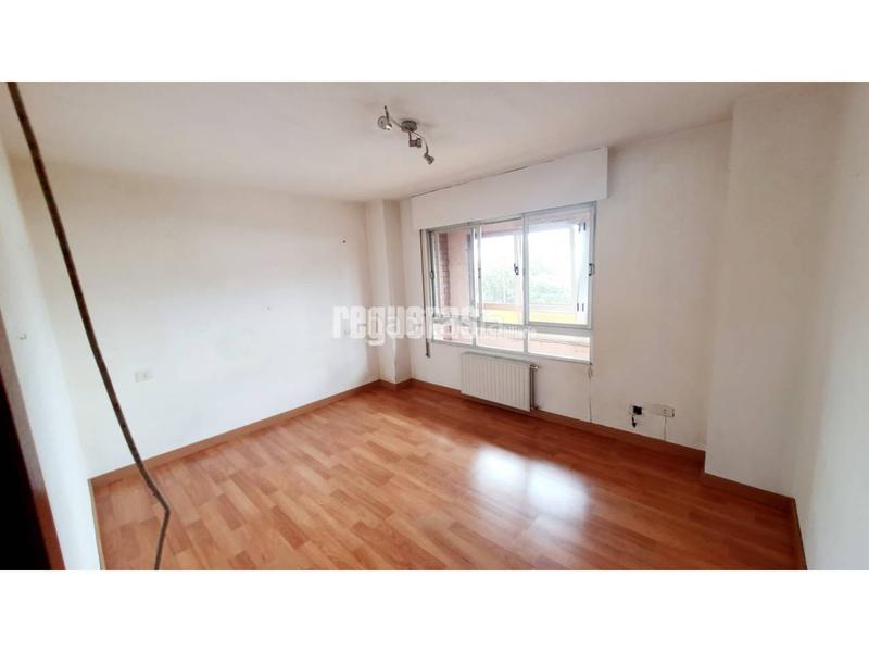 Foto 6ffcd07c-d876-4800-abef-b36f907b5b2e. Piso  en venta en la calle juan ochoa, en Centro Avilés