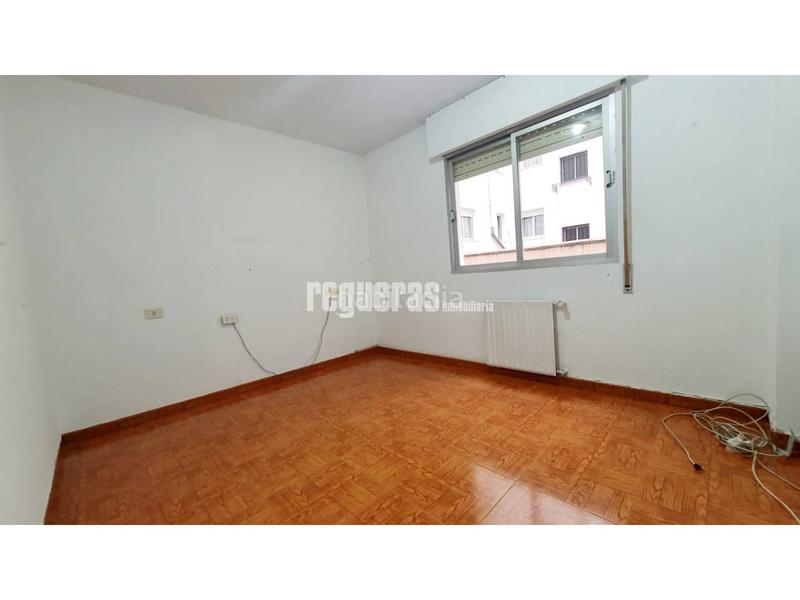 Foto 89e053b7-53ac-428c-9223-bbf019b9de46. Piso  en venta en la calle juan ochoa, en Centro Avilés