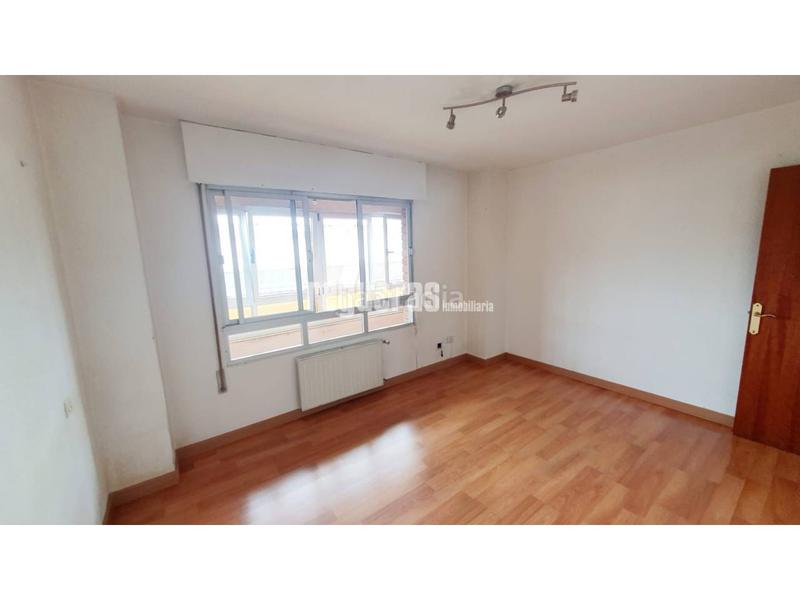 Foto 906928de-192d-4829-bc17-ec8da9180137. Piso  en venta en la calle juan ochoa, en Centro Avilés