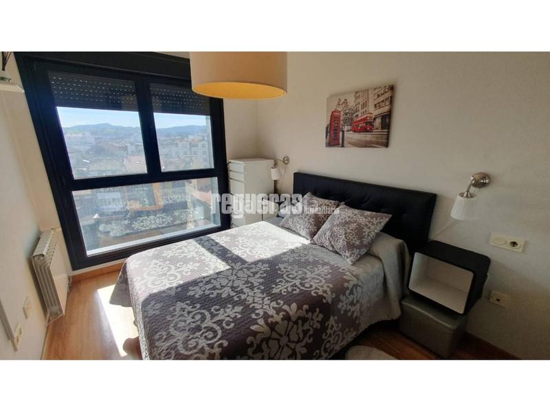 Foto cf686e9e-d8fc-4586-9d1d-a968ea0da635. Apartament amb calefacció aparcament a Centro Avilés
