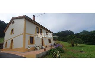 Casa en Pillarno. Caserio en venta  castrillón