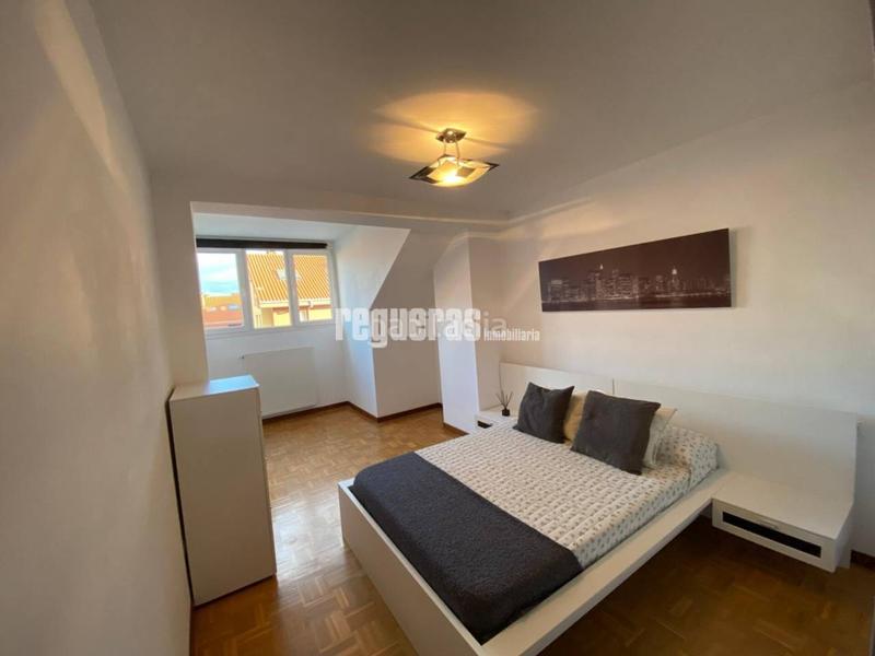 Foto 4d6ba74c-1b1e-4623-b60a-752682b6c458. Dúplex amb calefacció aparcament piscina a Coto Carcedo Castrillón