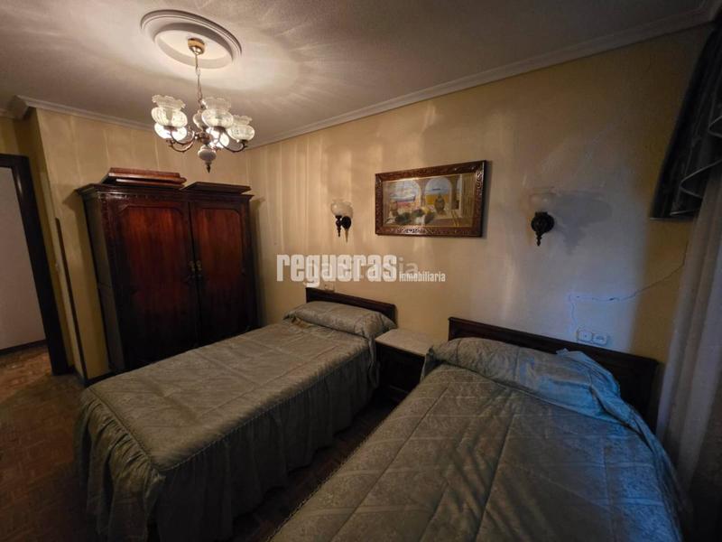 Foto 07ee21aa-2a10-454a-bb28-1235e6d21802. Flat with heating parking in Centro Avilés