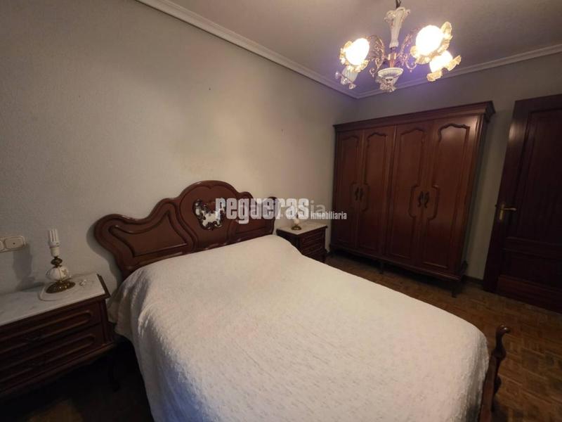 Foto 4e6fc15e-ed3e-4c89-99fb-12f658dba4f0. Flat with heating parking in Centro Avilés