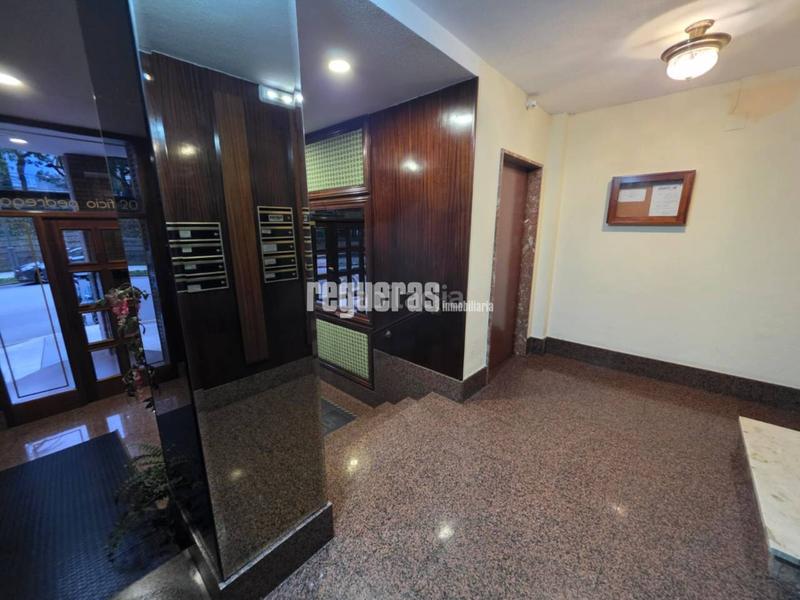 Foto 5597c872-b4db-4a9e-b73e-fd0a1d306e0c. Flat with heating parking in Centro Avilés