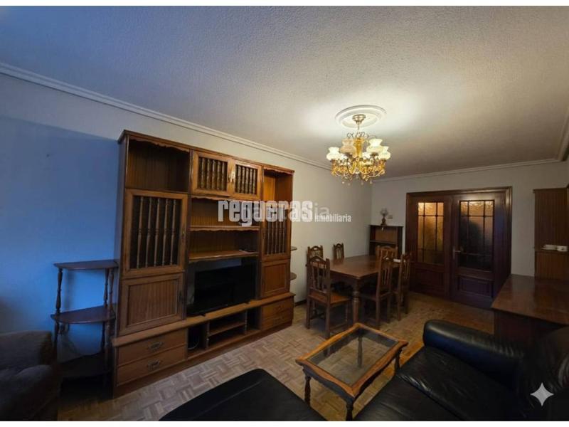 Foto 6cc276a3-1654-425e-932a-c6e989e476cd. Flat with heating parking in Centro Avilés