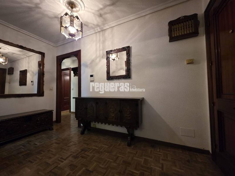 Foto bc125419-e797-483d-974f-5b90e62cf5ec. Flat with heating parking in Centro Avilés