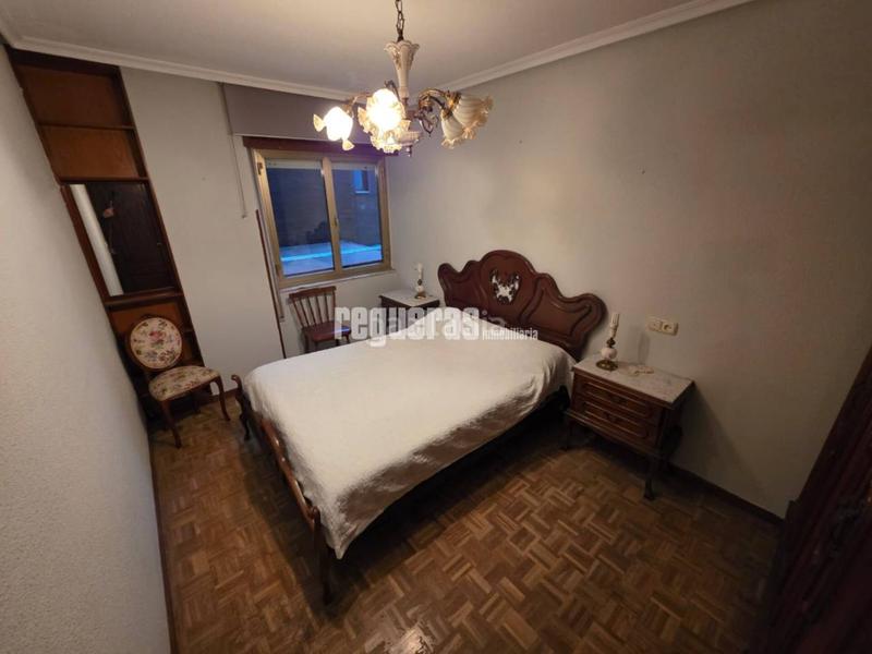 Foto c4d1b9ac-fac5-4b5b-8891-2566c56efff4. Flat with heating parking in Centro Avilés