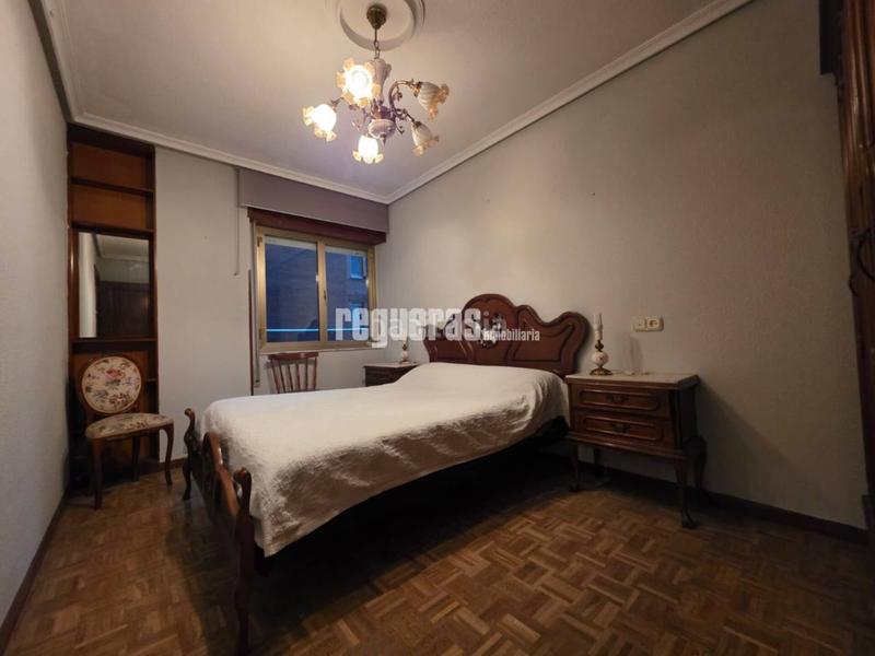 Foto d728cbae-9d63-45d1-88b6-1faf9f3b7d3c. Flat with heating parking in Centro Avilés