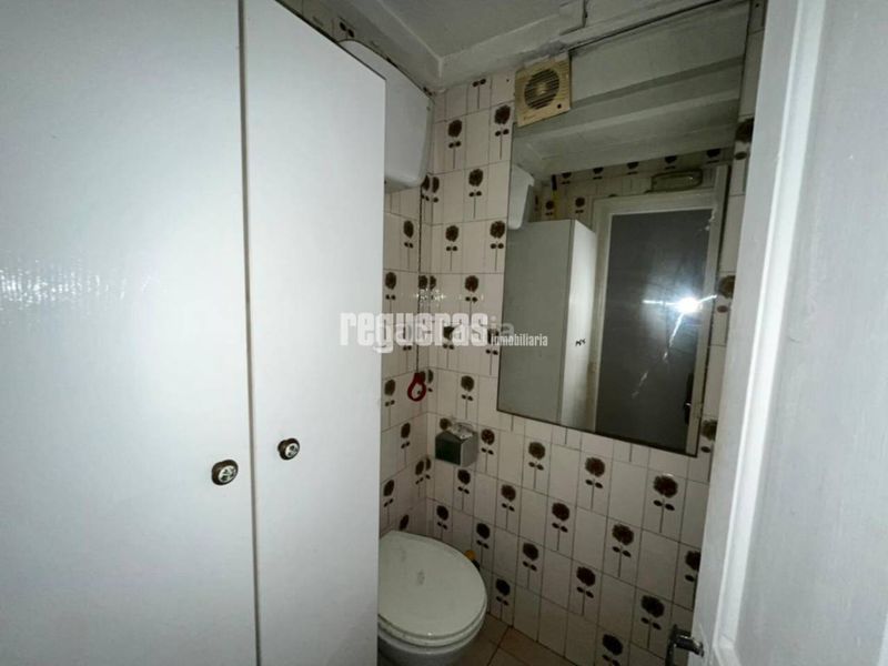 Foto 05a91a99-d726-4976-a379-eaef3b3bdd58. Lloguer local comercial a Centro Avilés