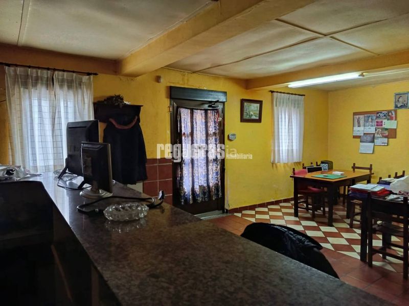 Foto 92f8378c-66ca-4974-81c8-e625f4357000. Casa amb calefacció aparcament a Corvera de Asturias