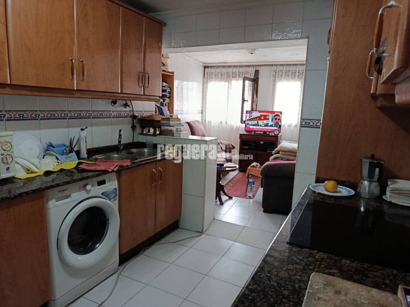 Foto 9cfcec54-d266-44e2-94f0-d454d6d8182e. Casa amb calefacció aparcament a Corvera de Asturias