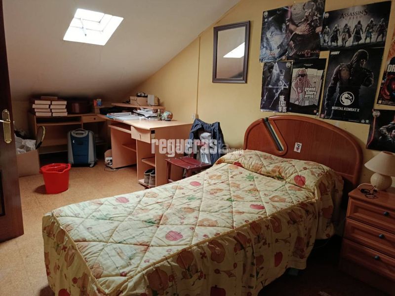 Foto acaa7d3c-dbb9-43e5-b61b-86e26a24cc11. Casa amb calefacció aparcament a Corvera de Asturias