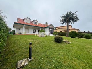 Chalet  Calle gremio de los pescadores. Chalet exclusivo en luanco  vistas panorámicas a la bahía