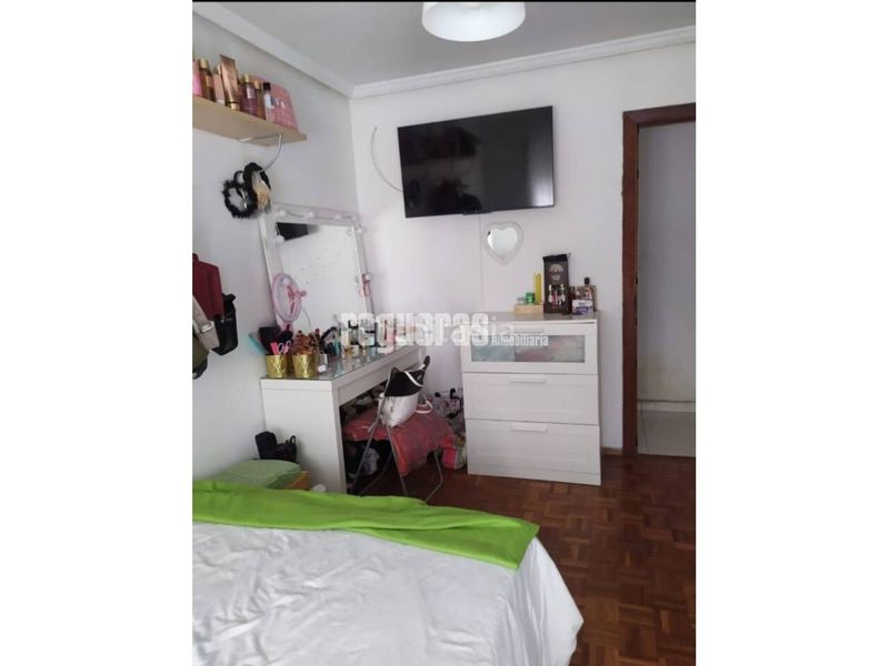 Foto adeaadf0-a393-4100-bd1d-4eebde494c32. Pis amb calefacció a Versalles Avilés