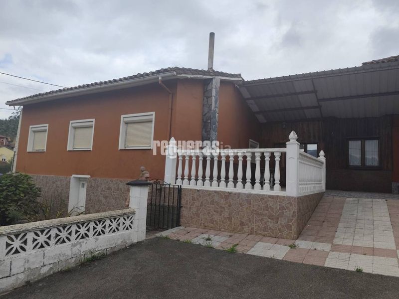 Foto 0cd04bed-b808-48b6-a278-b52cdb90912e. Casa amb calefacció aparcament a Pravia