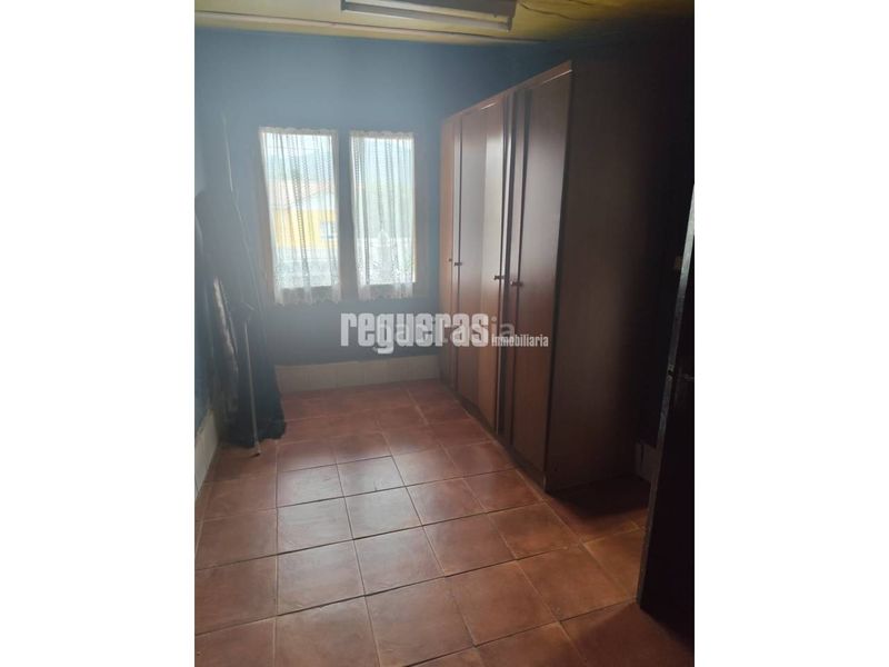 Foto 4b84bbc4-6680-468e-936f-a6029ef1fa76. Casa amb calefacció aparcament a Pravia