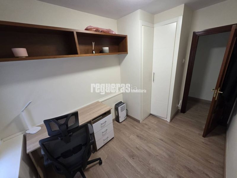 Foto ebf5c7ee-39a8-4188-b76b-840989d85fc4. Lloguer pis amb calefacció a Centro Avilés