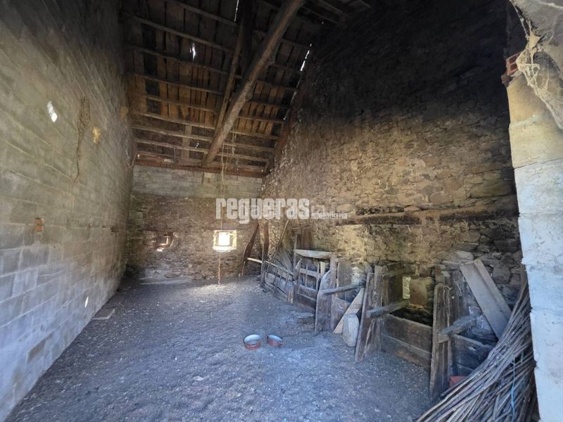 Foto a65b16f4-a02e-464a-9548-a8232b90a858. Casa a Burón