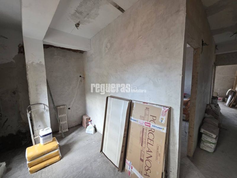 Foto d3baaa6d-c83b-4dc0-a290-5cc8bf62dd72. Apartament amb calefacció a Centro Avilés