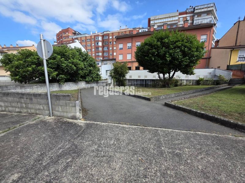 Foto e0fbf623-48bd-4da8-b051-259527891d55. Posto auto in La Magdalena Avilés
