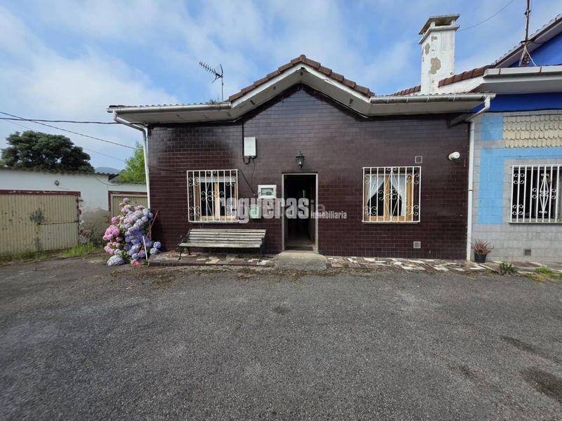Foto 611d542d-574f-45b2-9ed2-391713058fe3. Casa amb calefacció aparcament a Illas