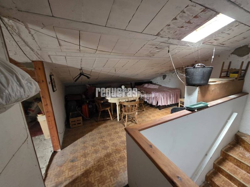 Foto a02e6d14-4b90-47a6-8cef-92879780845a. Casa amb calefacció aparcament a Illas