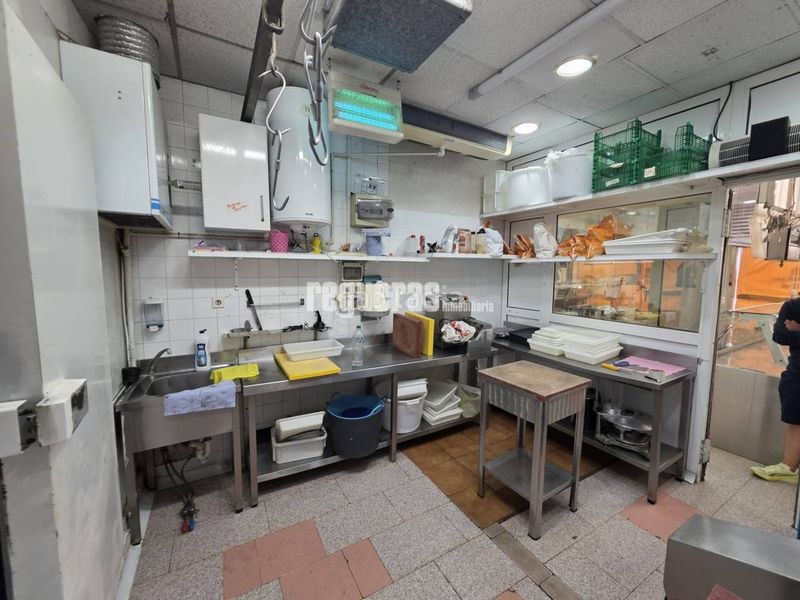 Foto e23794f7-9183-4393-a432-296f197b88a4. Lloguer local comercial a Centro Avilés