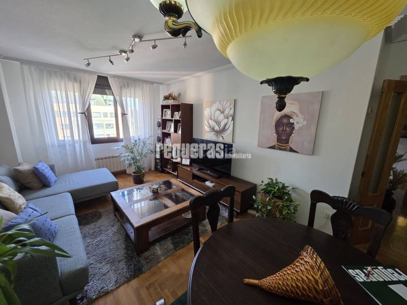 Foto db8cfc99-507a-4251-a607-c6bc6b062077. Duplex avec chauffage dans Jardín de Cantos - El Nodo Avilés