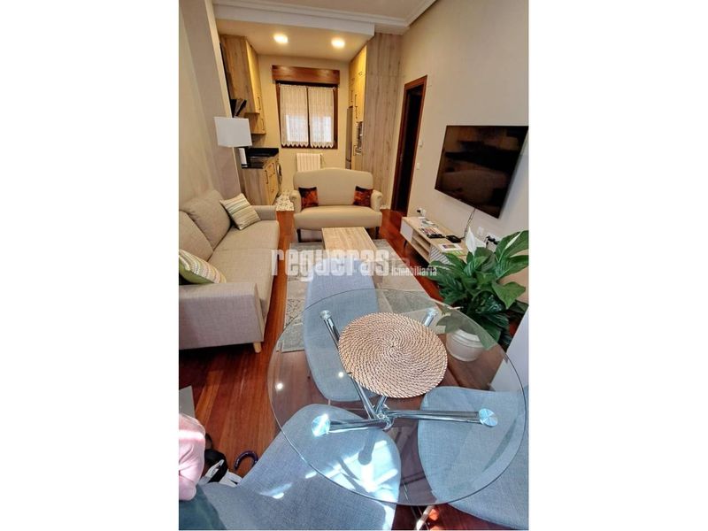 Foto bf627b08-7c53-47b9-a78a-e383233b42b7. Lloguer apartament amb calefacció a Centro Gijón