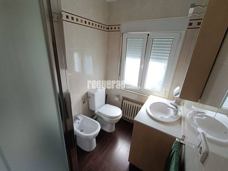 Foto bc14cd39-68f2-4d6f-9761-d25f1f6b22f9. Location maison avec chauffage parking dans El Carbayedo - El Quirinal Avilés