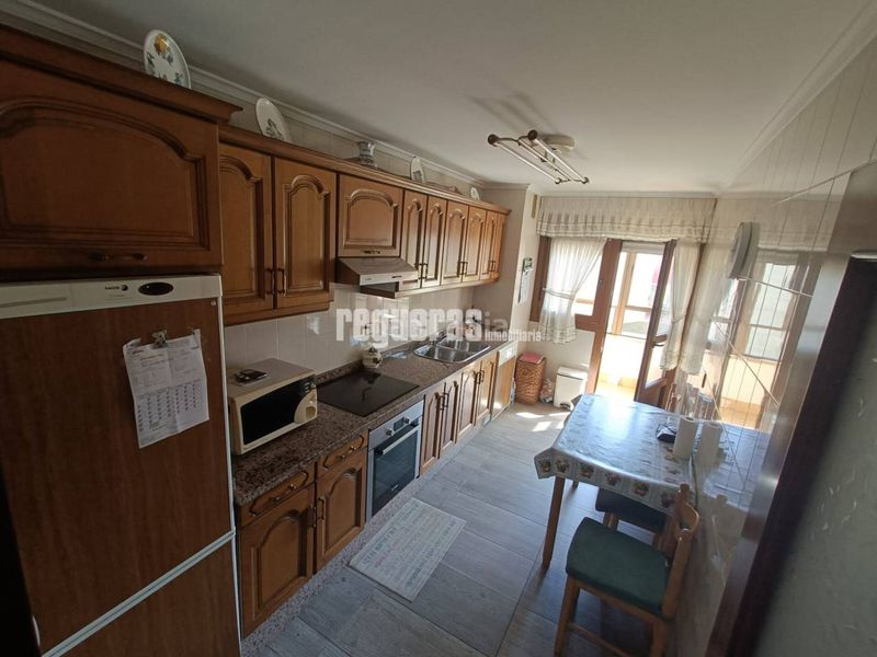 Foto 12a27433-60ef-4841-9b52-4ac148dae91a. Piso venta de piso amplio en fernando morán, . en Avilés