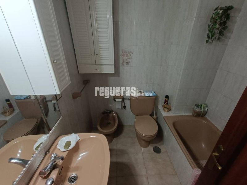 Foto 161271ea-09ed-4cb9-a827-fc127a77b879. Piso venta de piso amplio en fernando morán, . en Avilés