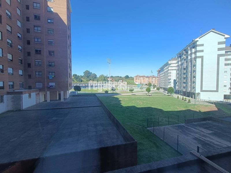 Foto 4ff55b93-f093-4968-ab14-0f1e9d08eb0e. Piso venta de piso amplio en fernando morán, . en Avilés