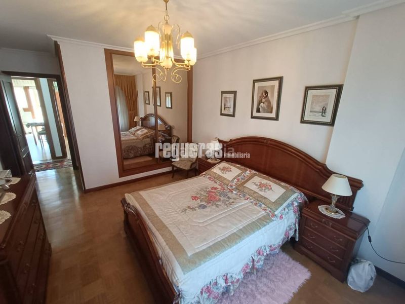 Foto dc0fb875-734e-4784-b73a-5d5e709aeea9. Piso venta de piso amplio en fernando morán, . en Avilés