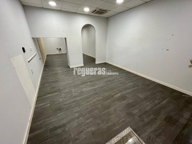 Foto 1ff0eb56-b5fa-4ecf-99cf-1ad3a76ee313. Alquiler local comercial local en alquiler en Centro en Avilés