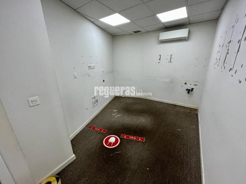 Foto 546bebcc-715c-4386-a380-deab1f97b568. Alquiler local comercial local en alquiler en Centro en Avilés