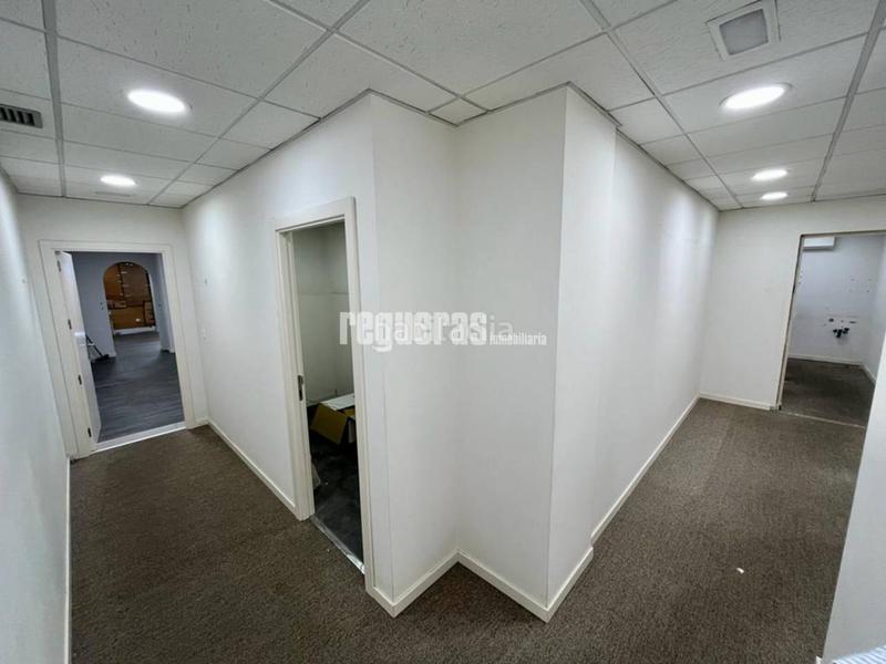 Foto e139f909-97fd-4a34-b32b-748bb9c307f0. Rent business premise in Centro Avilés