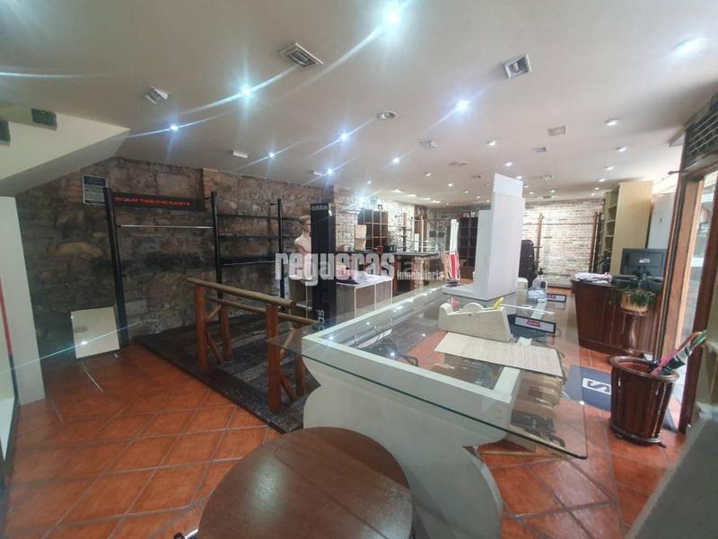 Foto c9694f71-ca88-4bbe-a3f3-8c0fe1c68725. Rent business premise in Pravia