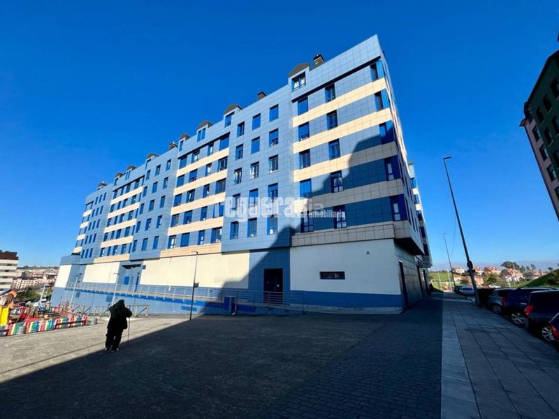 Foto d2f604e8-38b8-4f31-a8d4-36c85265223a. Local comercial a Corvera de Asturias