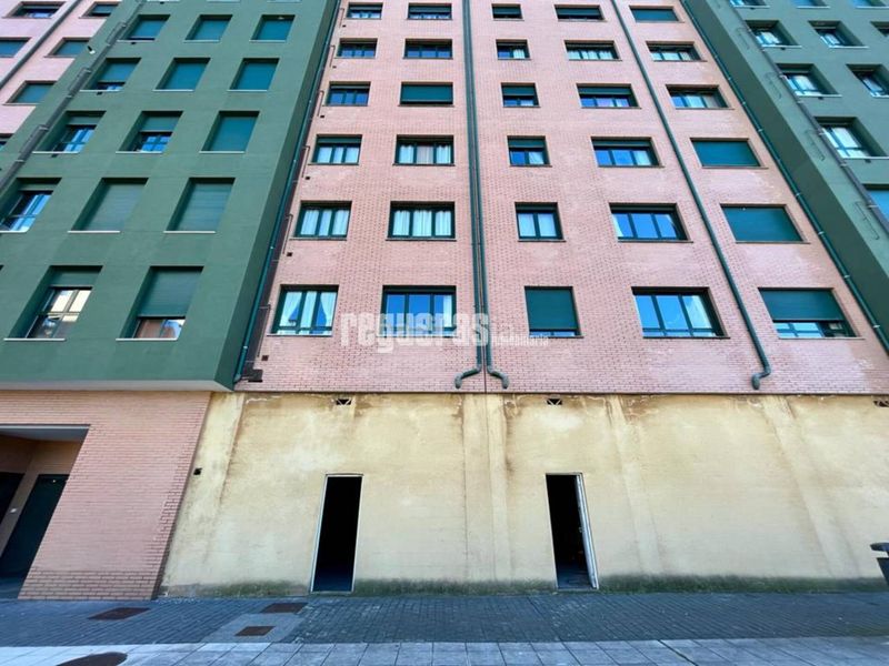Foto fa04116b-e61f-4966-a356-4146739e5377. Local comercial a Corvera de Asturias