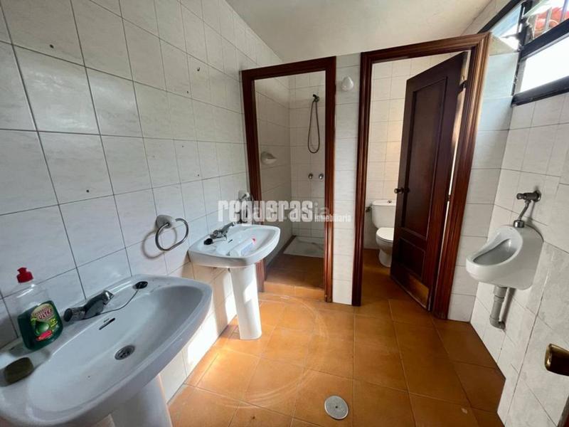 Foto 883f35fb-3676-4bc4-817d-a174e4522c3a. Rent business premise in Salinas Castrillón