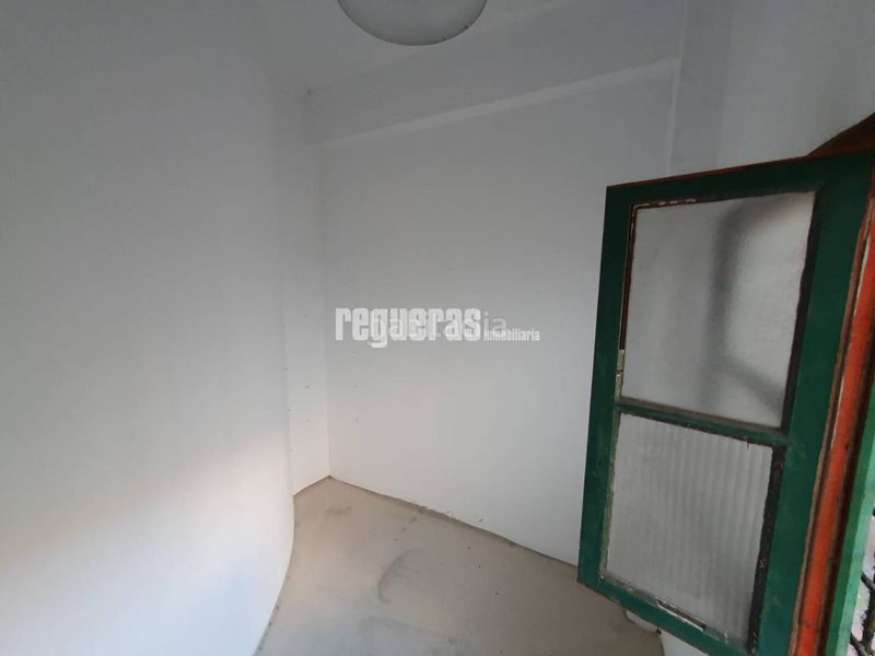 Foto eea1f138-3ab2-486b-8b9a-d56c7b8745e5. Local comercial a El Carbayedo - El Quirinal Avilés