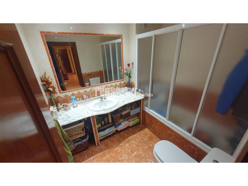 Foto 1cc0c8e2-f0f5-4756-af5f-53dc2cc491de. Piso venta de piso Centro en Centro Avilés