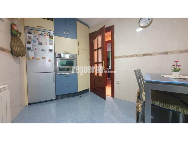 Foto 61f52eeb-6840-44ca-adca-cd99b5efc630. Piso venta de piso Centro en Centro Avilés